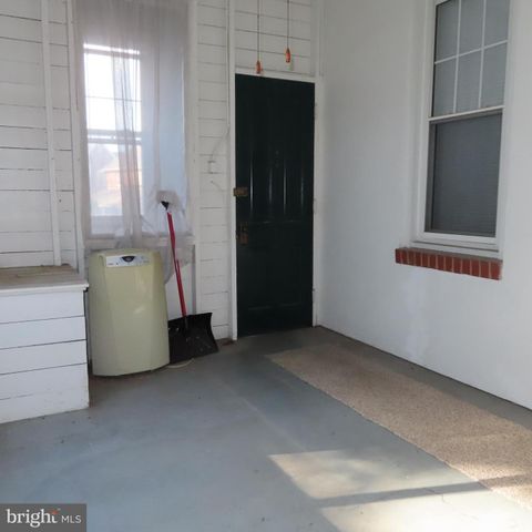 304 S COLDBROOK, Chambersburg, PA 17201