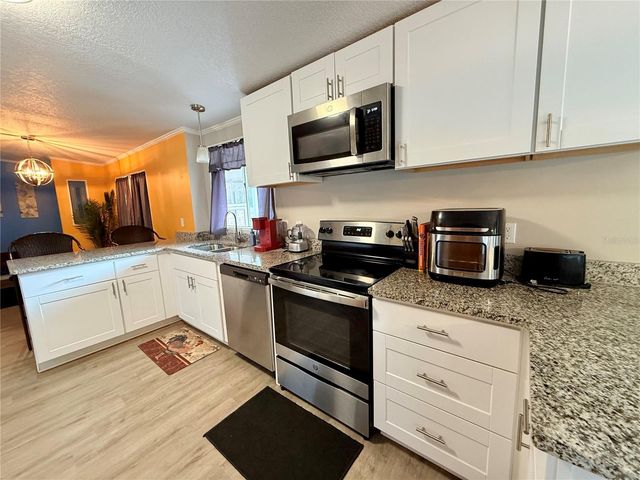 18104 NE 143RD AVENUE, Waldo, FL 32694