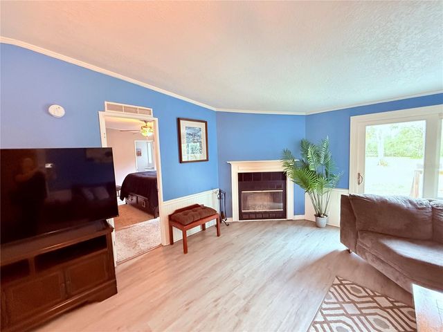 18104 NE 143RD AVENUE, Waldo, FL 32694