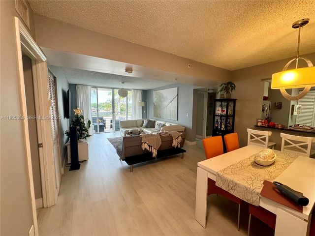 2711 Ocean Club Blvd 202, Hollywood, FL 33019