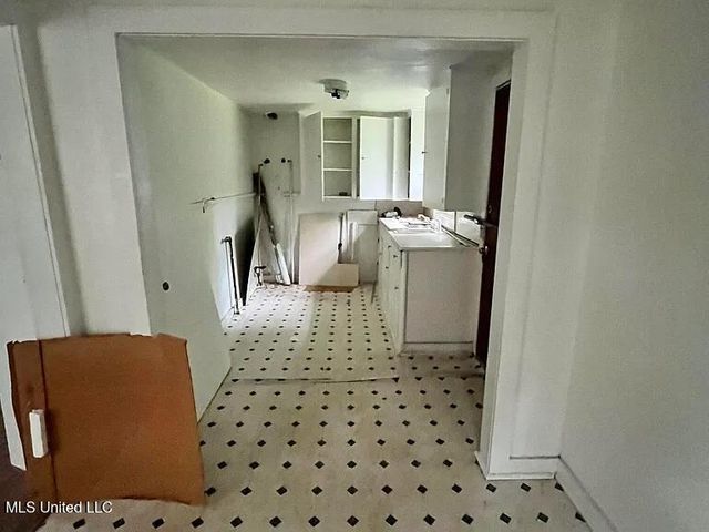 1911 Gordon Street, Jackson, MS 39203