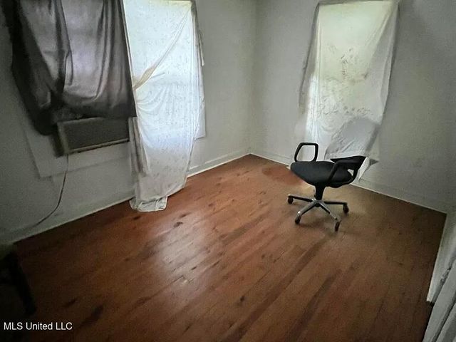 1911 Gordon Street, Jackson, MS 39203