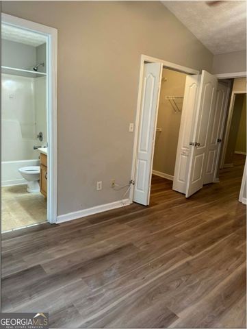 5548 Pineridge Court, Forest Park, GA 30297