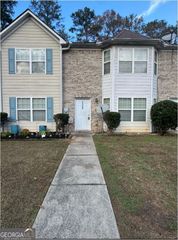 5548 Pineridge Court, Forest Park, GA 30297