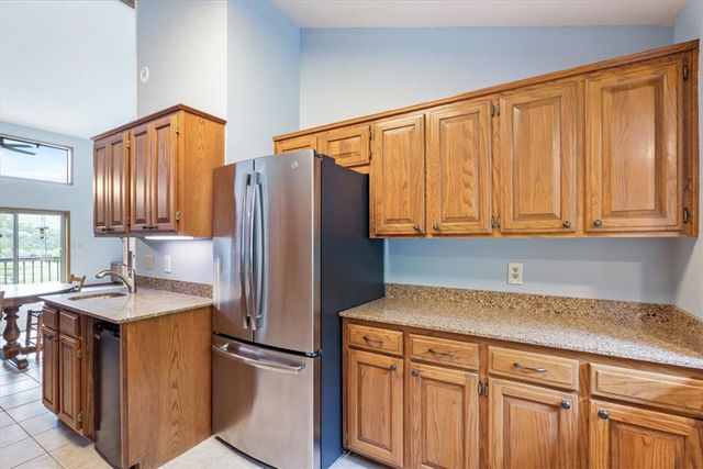 12 Wedgewood Drive, Holiday Island, AR 72631