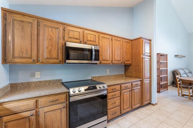 12 Wedgewood Drive, Holiday Island, AR 72631