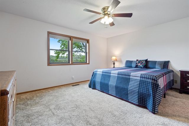 12 Wedgewood Drive, Holiday Island, AR 72631