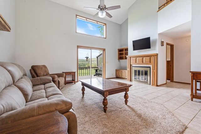 12 Wedgewood Drive, Holiday Island, AR 72631