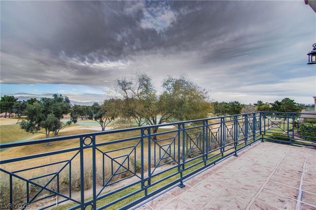 9116 Vista Greens Way 102, Las Vegas, NV 89134