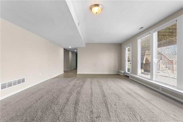 2349 SW Feather Ridge Road, Lee's Summit, MO 64082