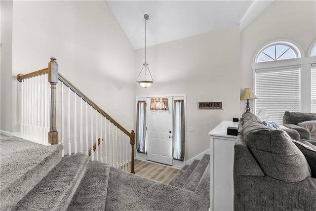 2349 SW Feather Ridge Road, Lee's Summit, MO 64082