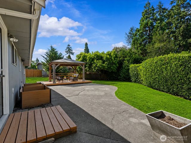22628 87th Avenue W, Edmonds, WA 98026