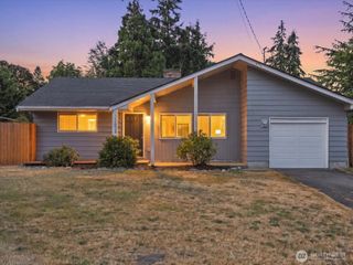 22628 87th Avenue W, Edmonds, WA 98026
