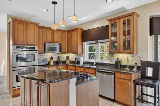 13117 Vista Drive, Van Buren Charter Township, MI 48111