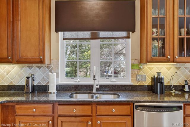 13117 Vista Drive, Van Buren Charter Township, MI 48111