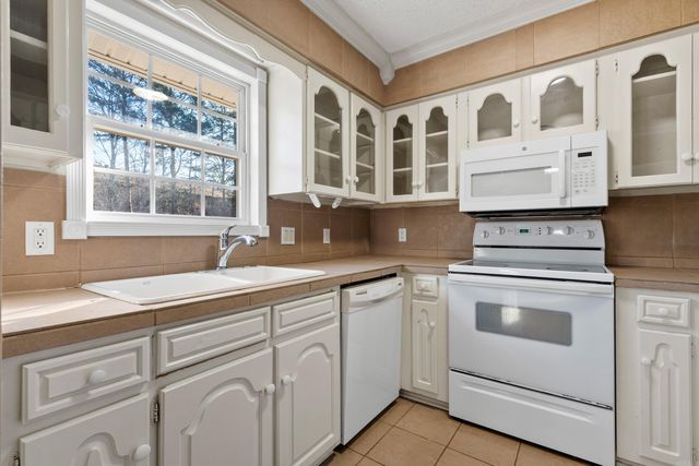19 Vaqueria Lane, Hot Springs Village, AR 71909