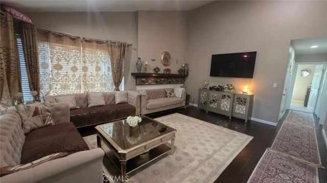 2311 N Marvel, Simi Valley, CA 93065