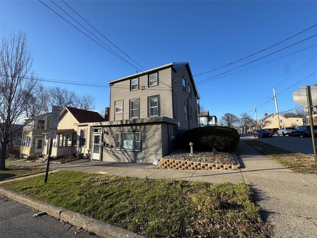 34 Hoffman Street, Poughkeepsie, NY 12601