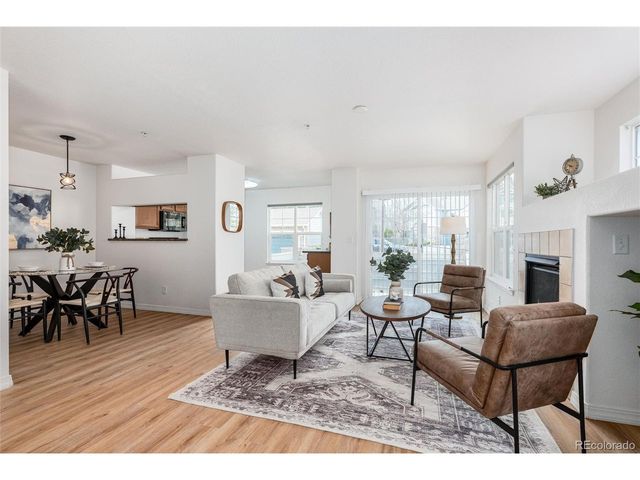 23501 Alamo Pl A, Aurora, CO 80016