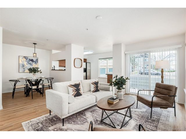 23501 Alamo Pl A, Aurora, CO 80016