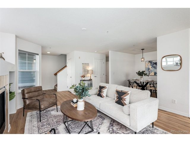 23501 Alamo Pl A, Aurora, CO 80016