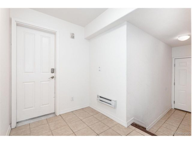 23501 Alamo Pl A, Aurora, CO 80016