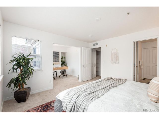 23501 Alamo Pl A, Aurora, CO 80016