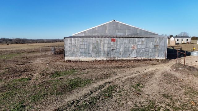 5256 Newton Road, Mansfield, MO 65704