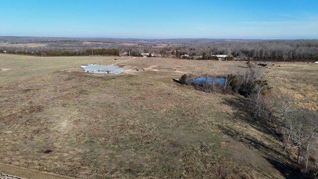 5256 Newton Road, Mansfield, MO 65704