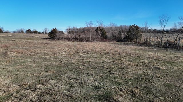 5256 Newton Road, Mansfield, MO 65704