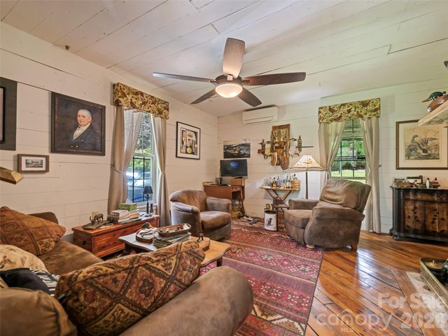 647 Indian Springs Road, Clyde, NC 28721