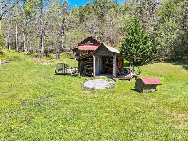 647 Indian Springs Road, Clyde, NC 28721