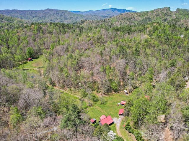 647 Indian Springs Road, Clyde, NC 28721
