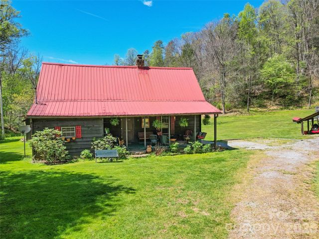 647 Indian Springs Road, Clyde, NC 28721