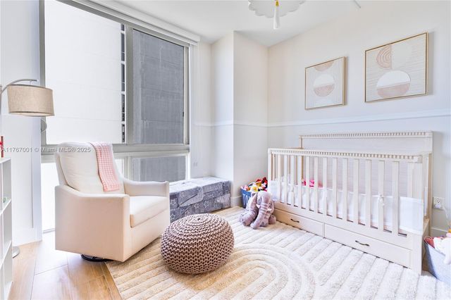 16385 Biscayne Blvd 707, North Miami Beach, FL 33160