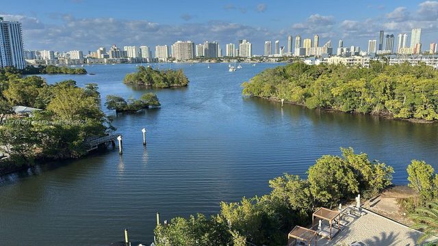 16385 Biscayne Blvd 707, North Miami Beach, FL 33160