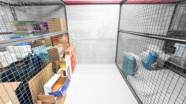 16385 Biscayne Blvd 707, North Miami Beach, FL 33160