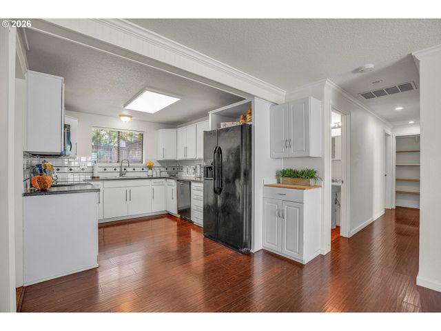 14315 Sw 112TH Ave, Tigard, OR 97224