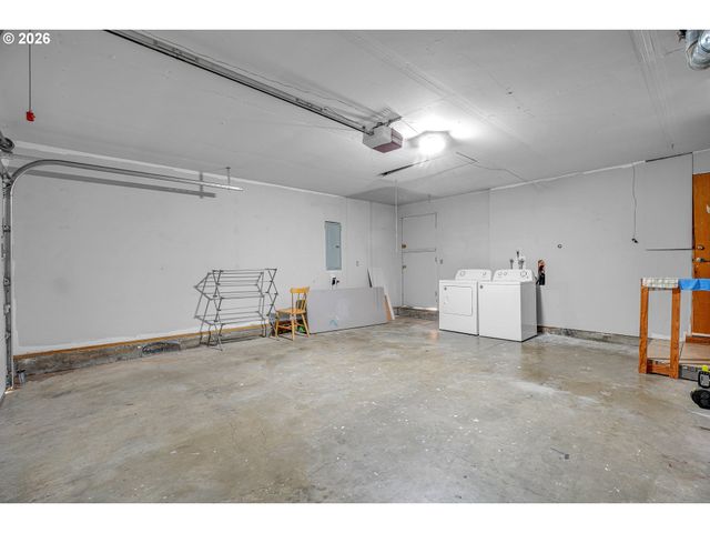 14315 Sw 112TH Ave, Tigard, OR 97224