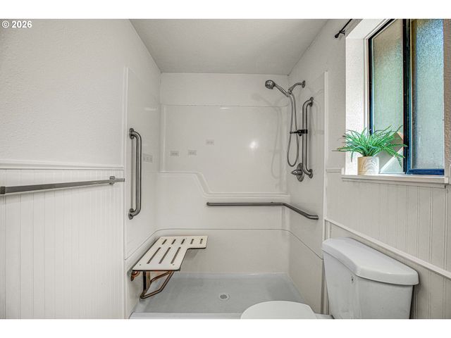 14315 Sw 112TH Ave, Tigard, OR 97224