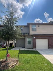 8212 Sealey Street B, Houston, TX 77088
