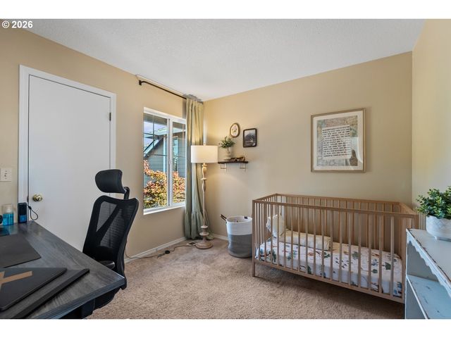 9290 Sw STONO Dr, Tualatin, OR 97062