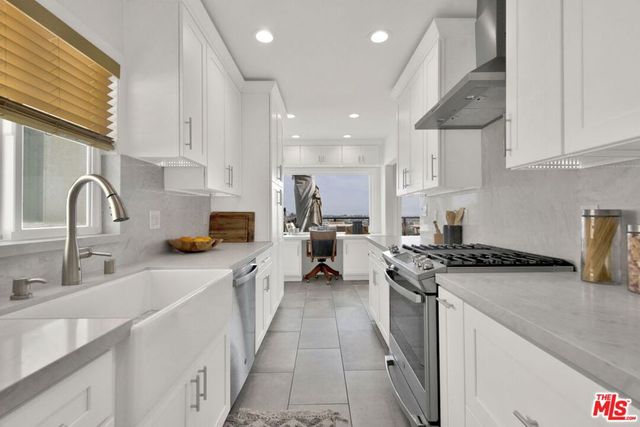 878 W 21st Street, San Pedro, CA 90007