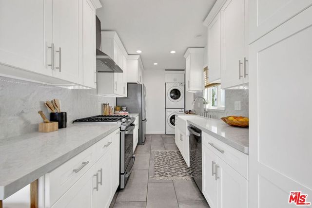 878 W 21st Street, San Pedro, CA 90007