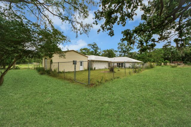 1311 Scroggins Lane, Waller, TX 77484