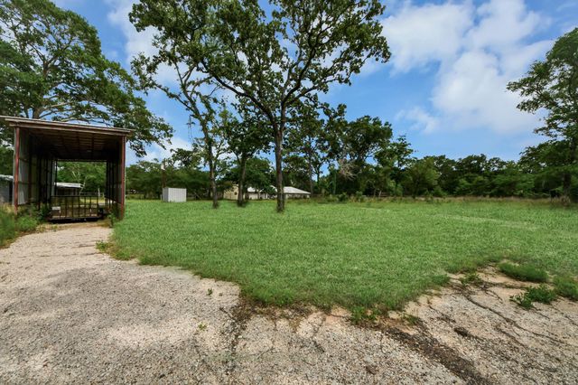 1311 Scroggins Lane, Waller, TX 77484