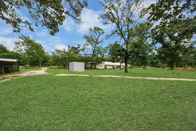 1311 Scroggins Lane, Waller, TX 77484