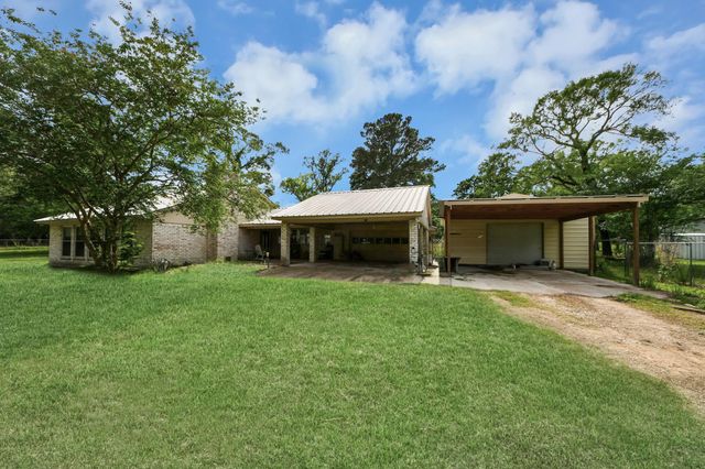 1311 Scroggins Lane, Waller, TX 77484