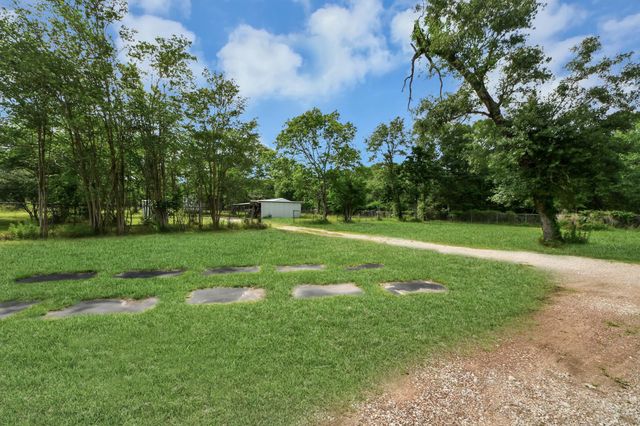 1311 Scroggins Lane, Waller, TX 77484