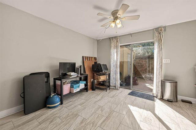 2267 Triway Lane 231, Houston, TX 77043